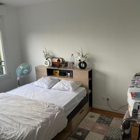 Lovely Bedroom Loft With Free Parking On Premise ボアシー・サン・レジェ エクステリア 写真