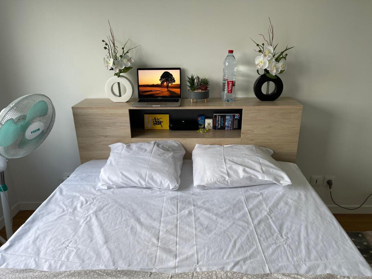 Lovely Bedroom Loft With Free Parking On Premise ボアシー・サン・レジェ エクステリア 写真